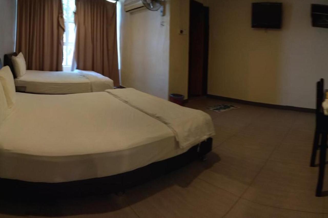Oyo 90021 Star View Hotel Kampong Batu Tiga Camera foto